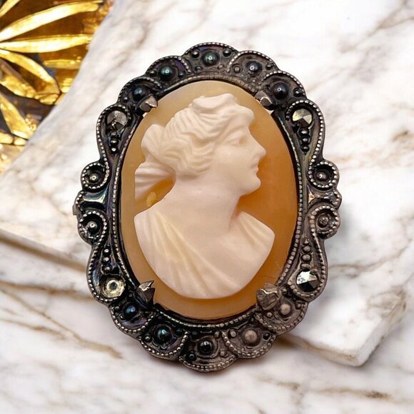 cameo Jewelry - VINTAGE STERLING SILVER MARCASITE AND CARVED SHELL WOMAN CAMEO PIN BROOCH ‎ READ